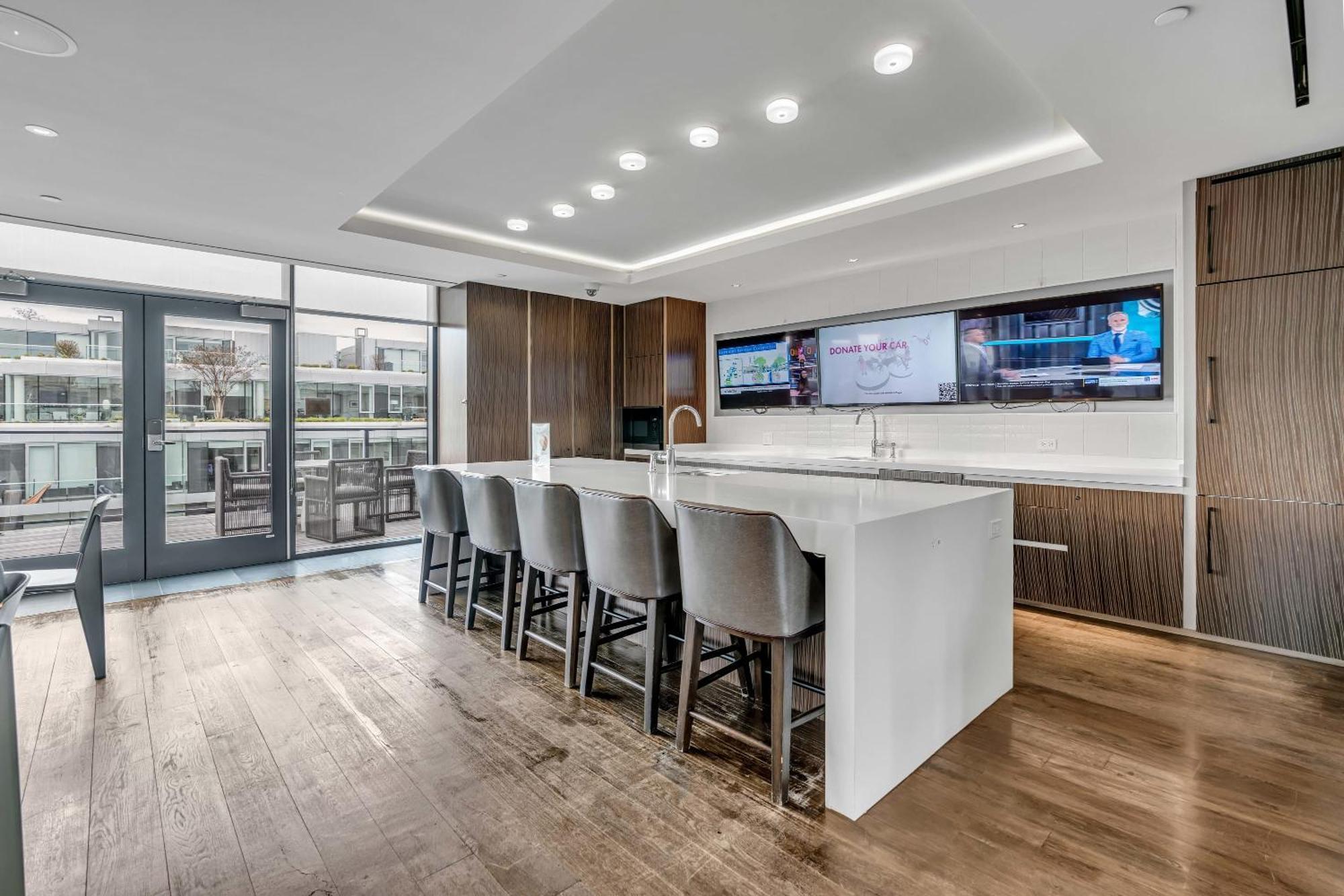 2br Furnished Near Nationals Park